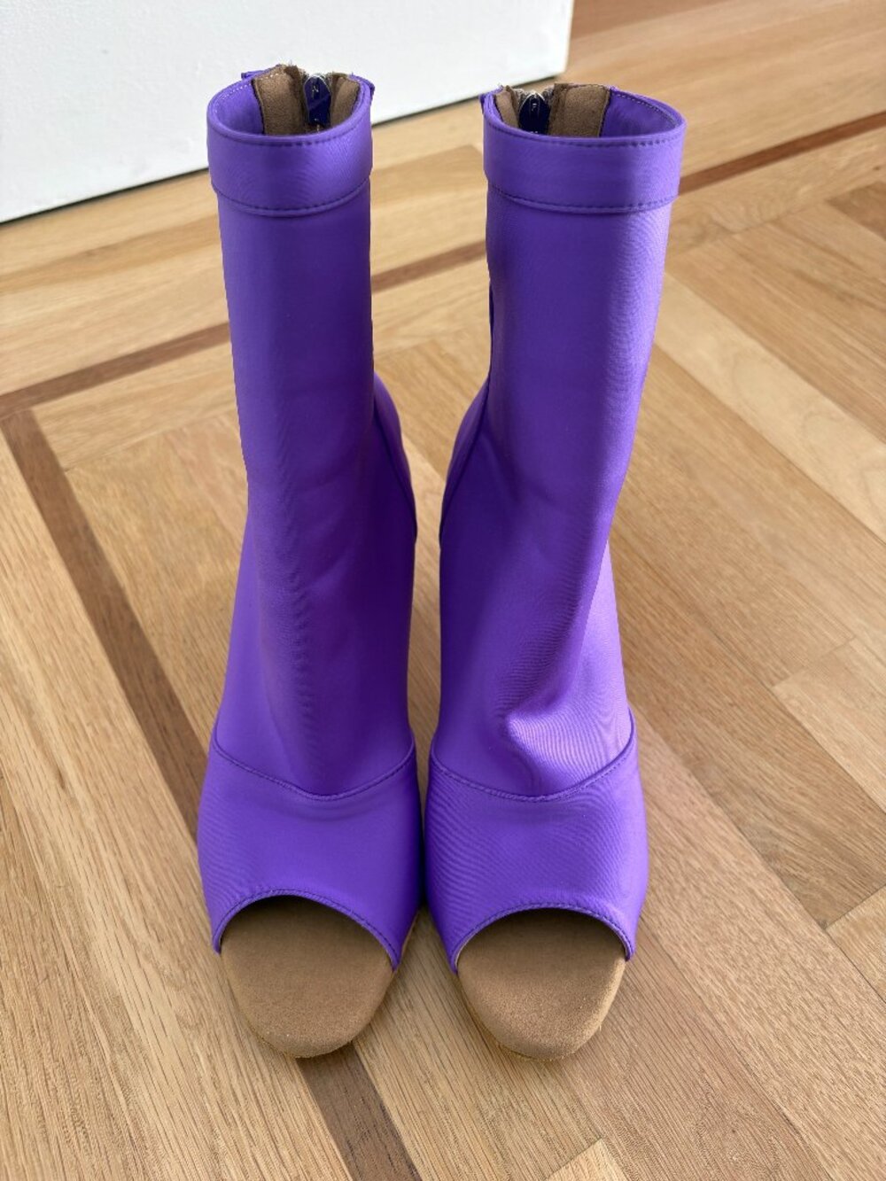 Burju Shabina Ankle Boots, size 9